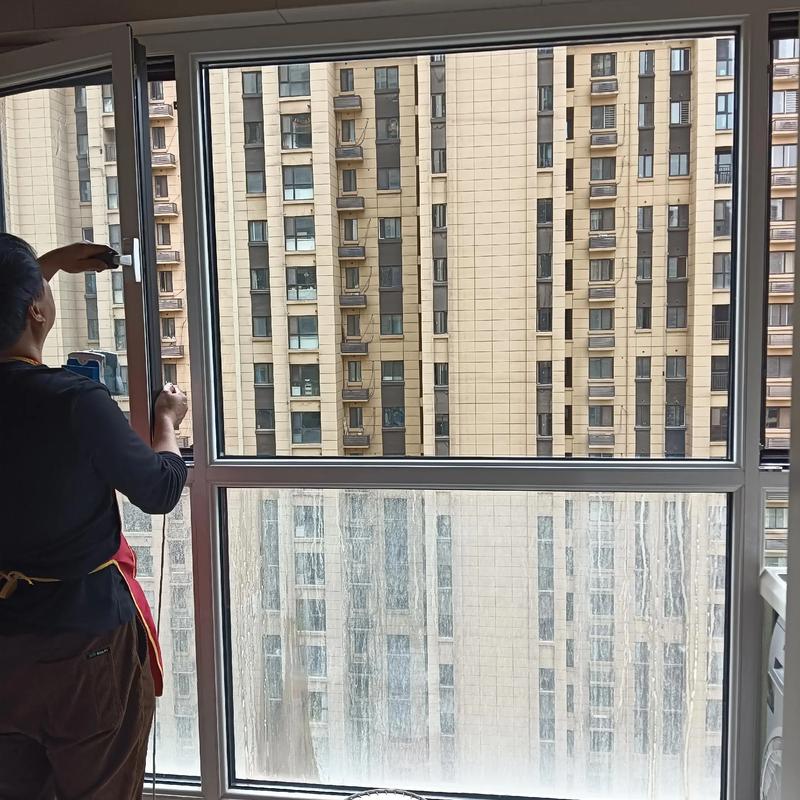 家庭清洁服务：为家添一抹清新